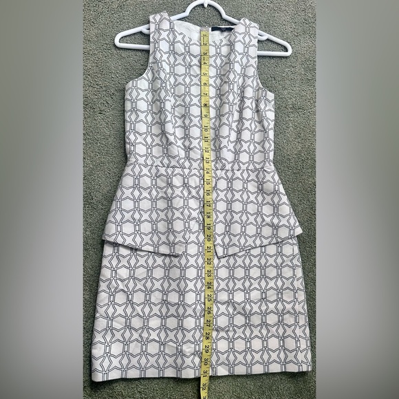 Tibi White Geometric Sleeveless Dress size 0 - Picture 9 of 11